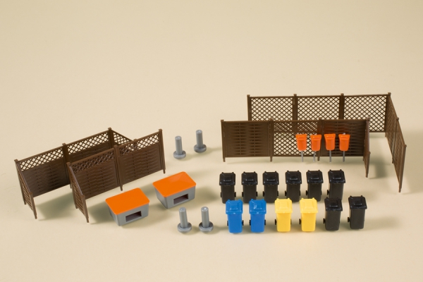 Waste bins with accessories<br /><a href='images/pictures/Auhagen/41649_1.jpg' target='_blank'>Full size image</a>